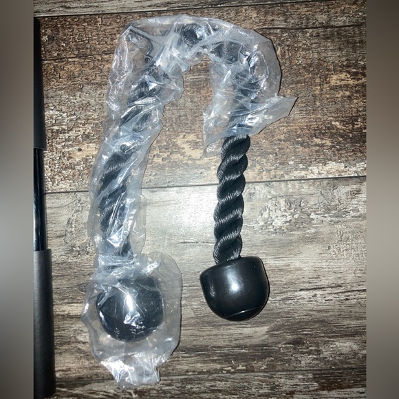 Cable Machine Attachments - Picture 2 of 5